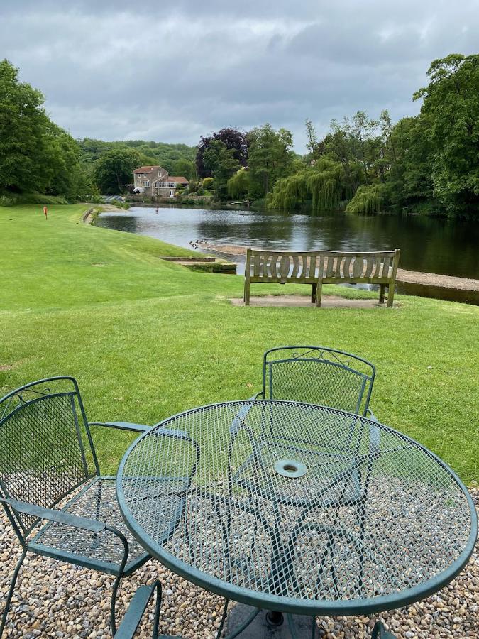 The Sanctuary Holiday Home - Escape The Ordinary Knaresborough Bagian luar foto